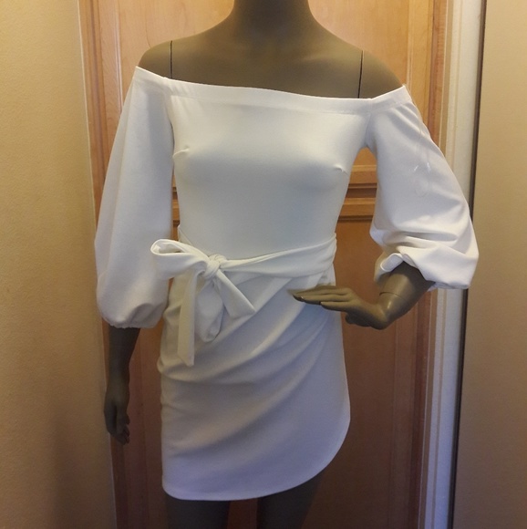 Dress - Picture 2 of 8